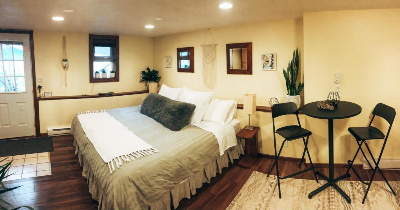 Wildflower Private Studio Suite By Belle Neige Whistler Eksteriør bilde